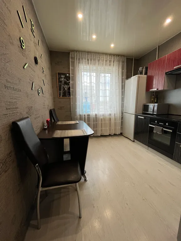 Уютная квартира с видом на набережную газовиков