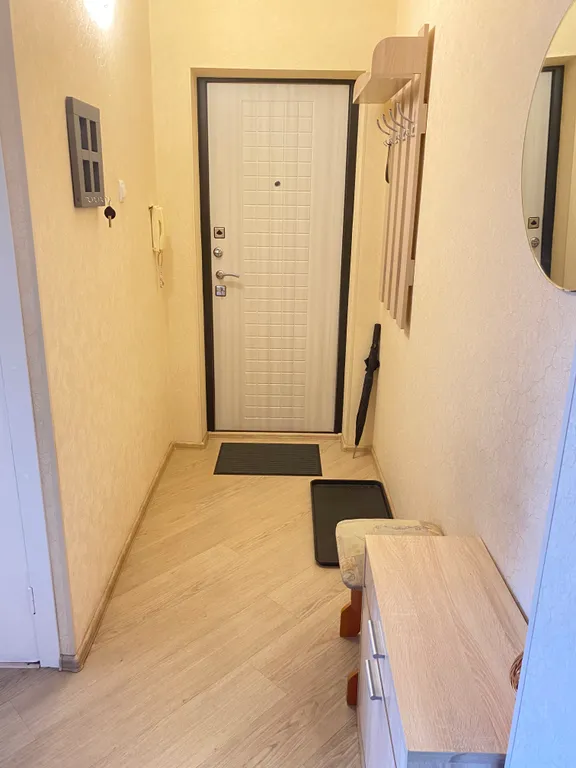 Квартира Уютная светлая двухкомнатная квартира — Омск