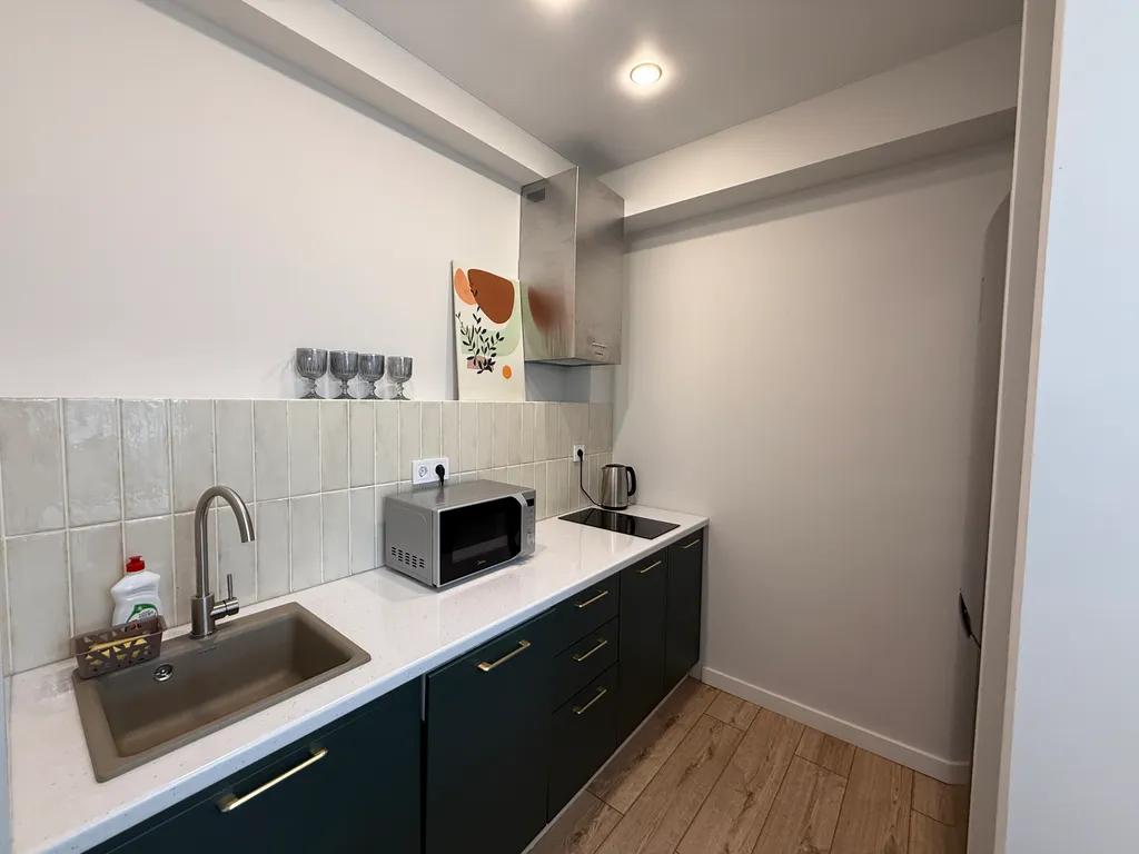 Квартира возле ТЦ Аллея