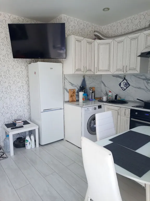 Квартира Квартира Евродвушка с панорамными окнами и ванной в Мацеста-парк — Сочи