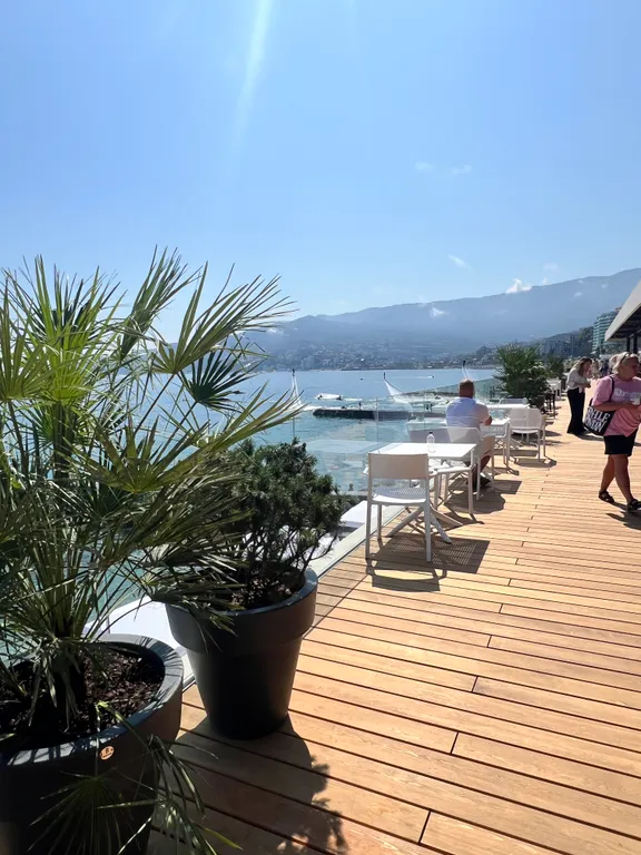 Апартамент с видом на море