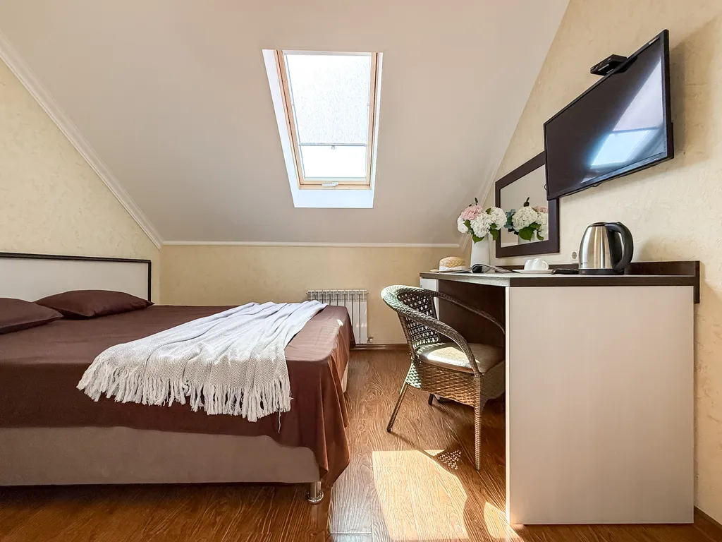 Двухкомнатная мансарда в центре и 7 минутах от моря