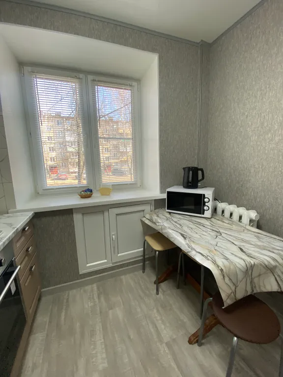 Шестиместные с четырьмя кроватями