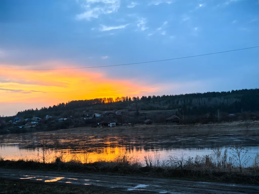 Уютный дом у реки для спокойного отдыха
