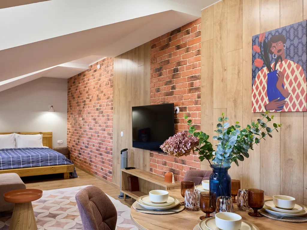 Яркая студия в самом центре