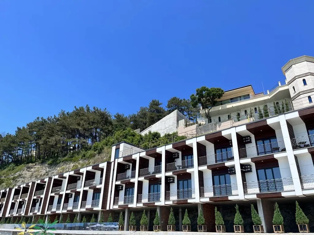 Комната с видом на море со всеми удобствами