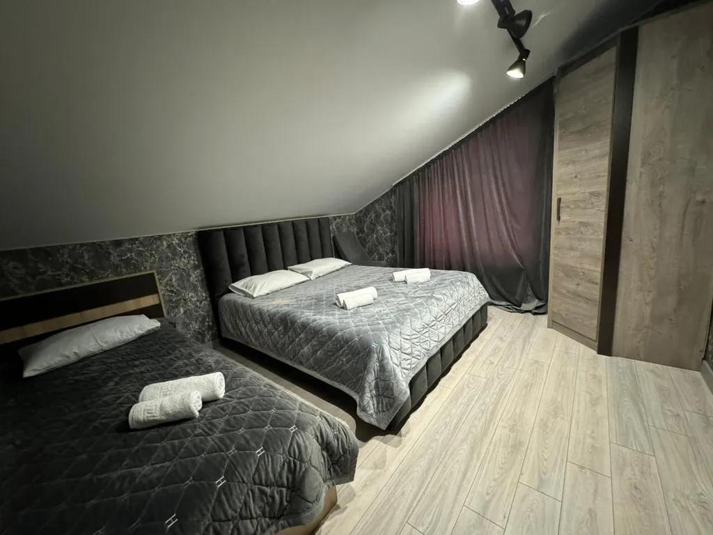 6-комнатная Квартира