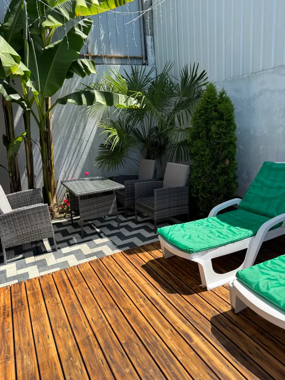 Уютный новый дом с собственным бассейном