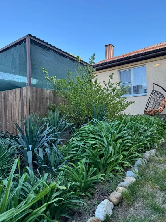 Коттедж Дом с беседкой для отдыха в частном секторе в городе анапа — Анапа