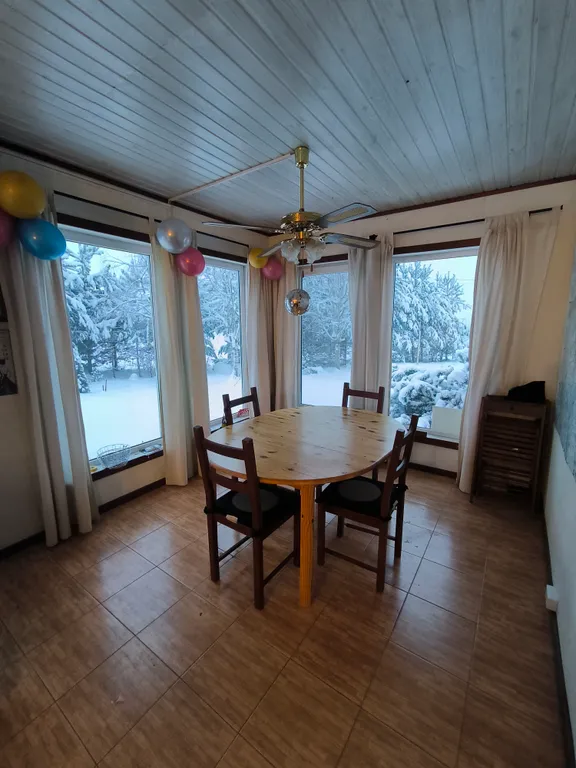 Коттедж Загородный дом с сауной, недалеко от горнолыжных курортов — Светлое