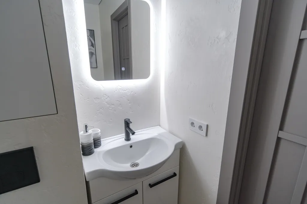 Чистая уютная студия в центре, заселение до 23-00