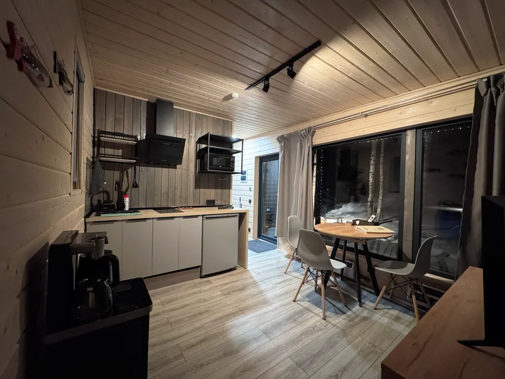 Коттедж Дом студия на берегу реки Свирь — Лодейное Поле