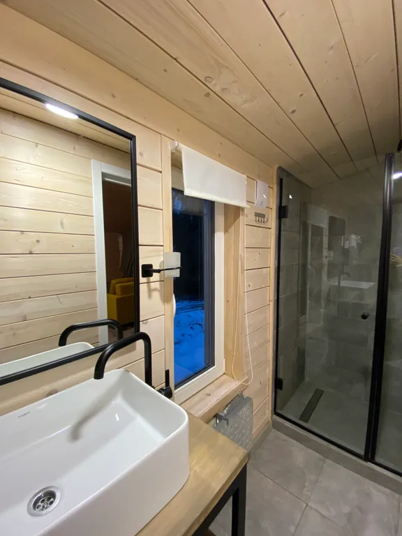 Коттедж 3-комнатный Дом — Стеклянный