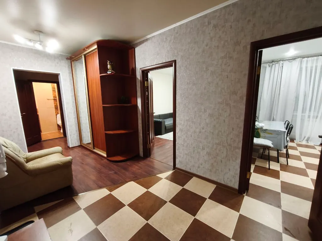 Двушка рядом с Крокусом