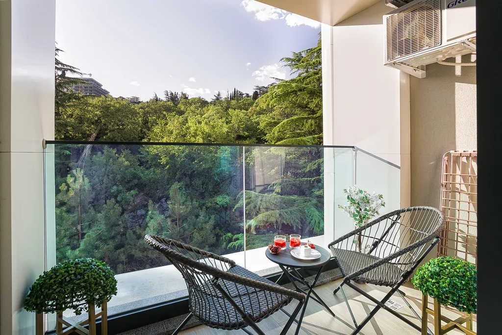 Однушка с террасой на парк возле моря в Скай плаза