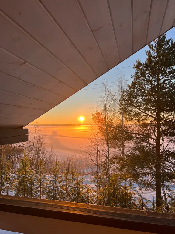 Коттедж на берегу озера