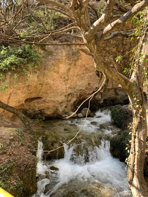 Двухэтажный дом в частном секторе