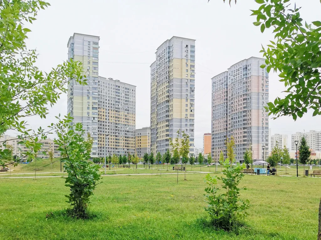 Квартира Квартира Кондо рядом с метро и панорамным видом на парк с прудом — Москва