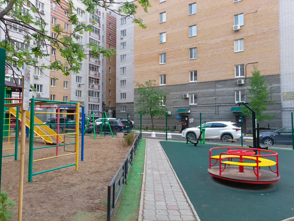 Квартира рядом с главной Елкой с панорамным видом на Кремль и Ривьеру