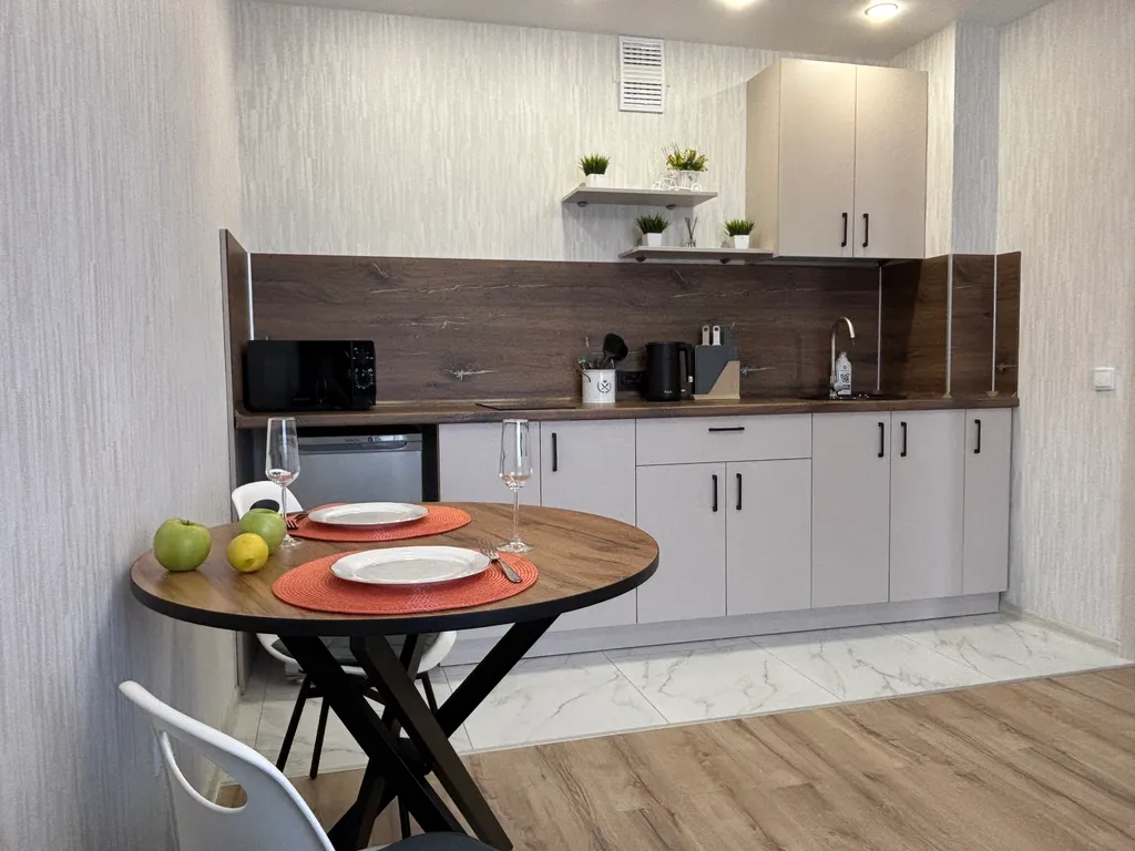 Апартаменты с отличной локацией рядом с ТЦ, Ледовым, парками, аквапарками