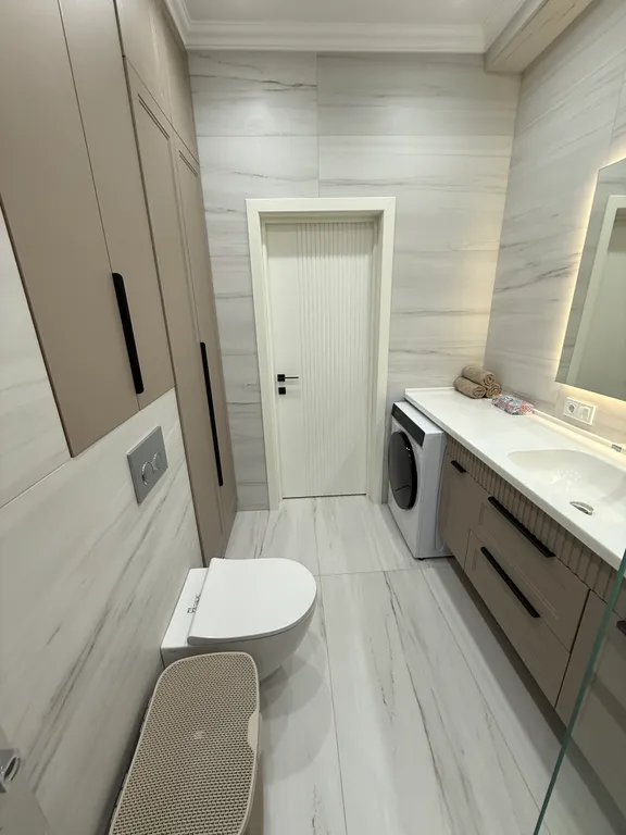 Просторная квартира с дизайнерским ремонтом