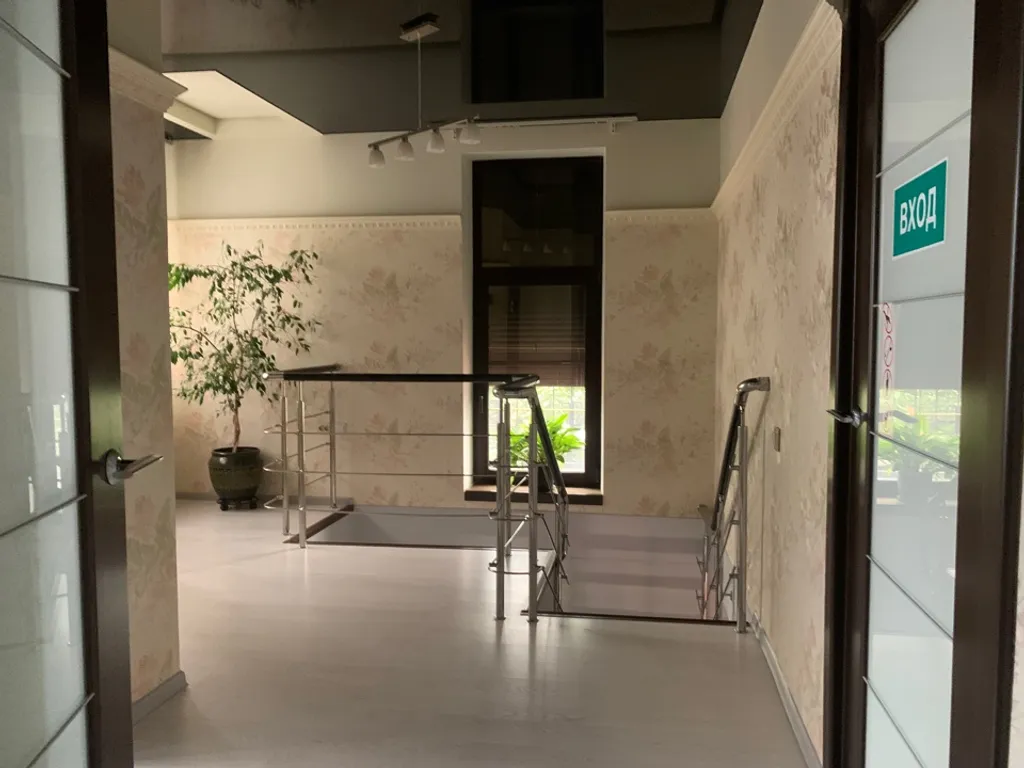 Уютный дом в городе