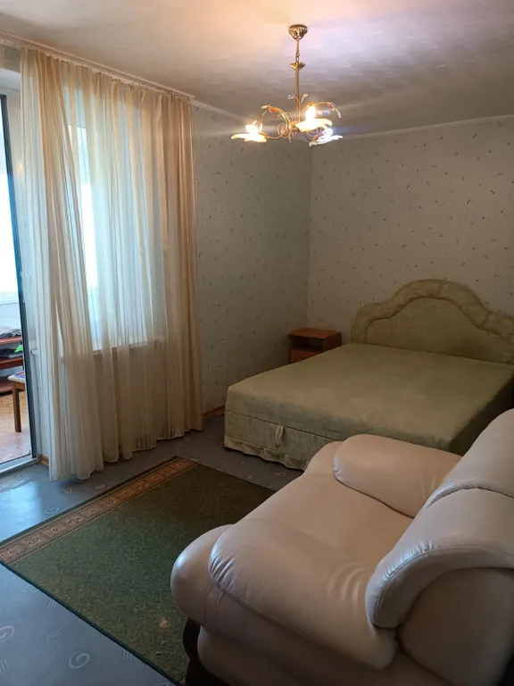 Эллинг на берегу моря