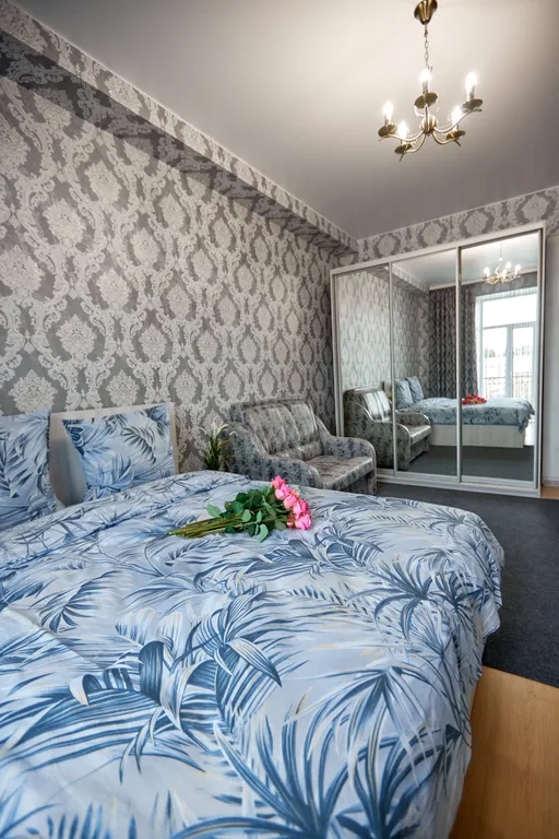 Квартира с 2 балконами, ПАРКОВОЧНЫМ местом и видом на водонапорную баш