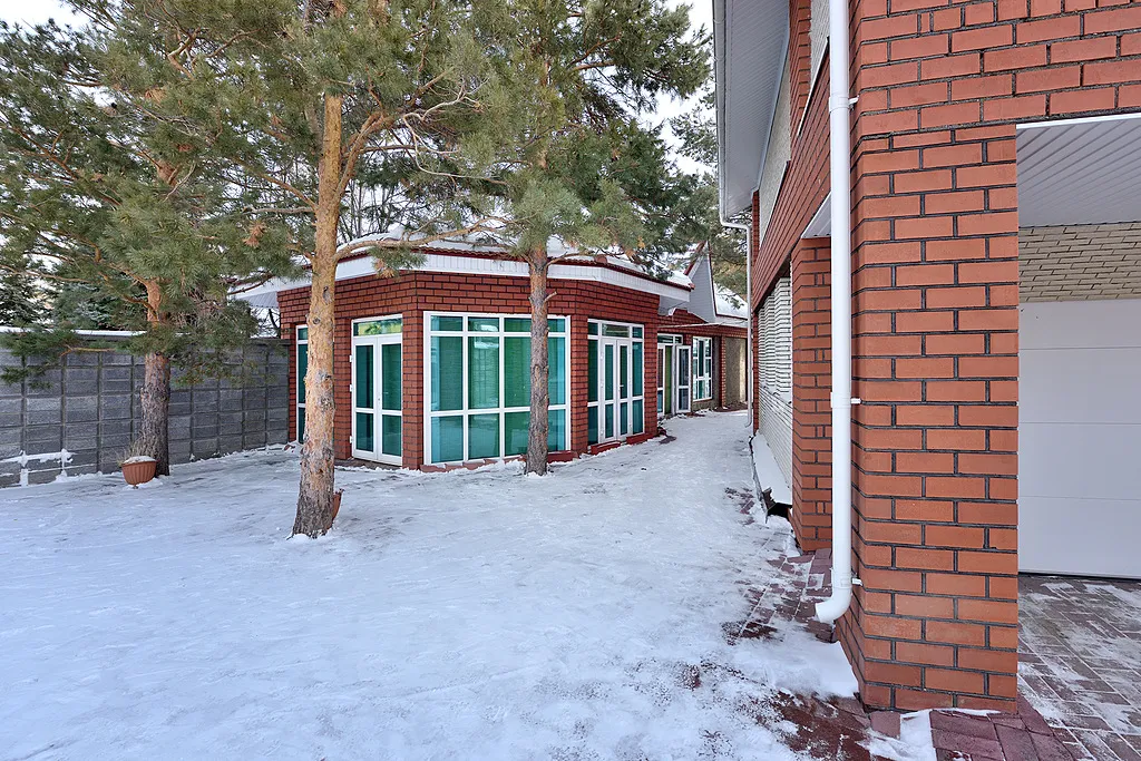 Уютный коттедж с видом на горы