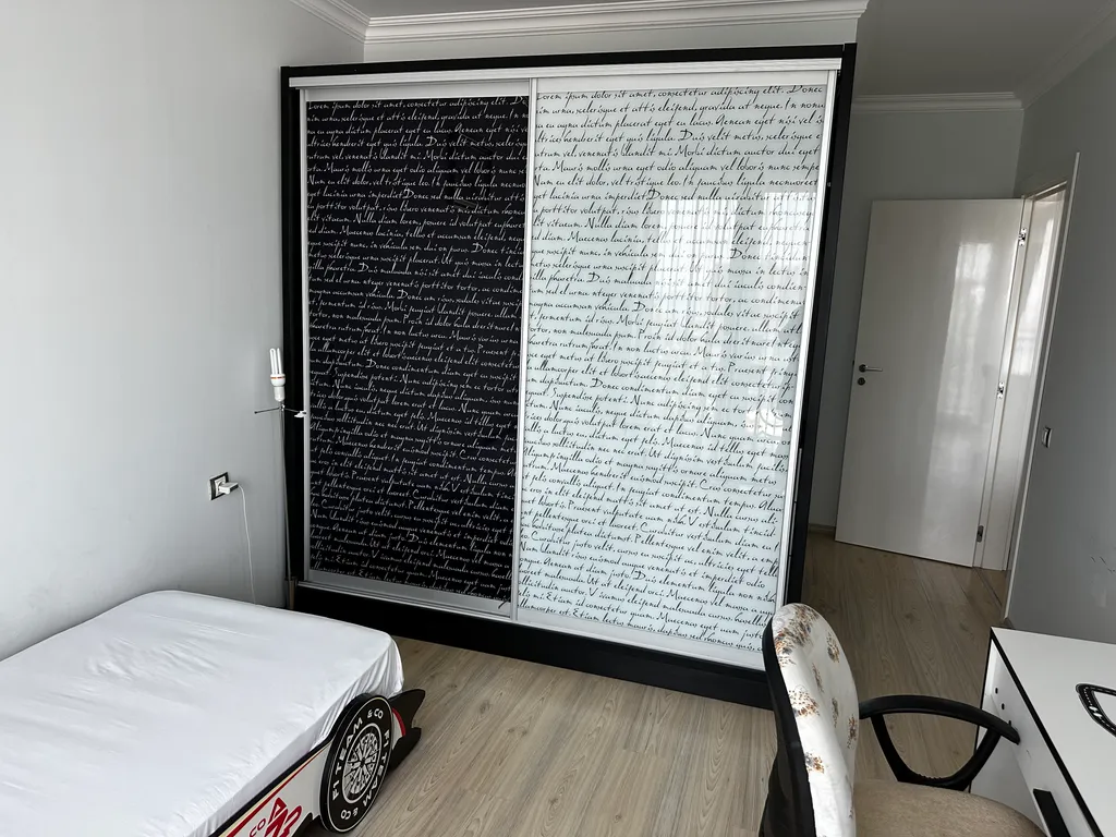 Трёхкомнатная квартира у пляжа, вид на море из всех комнат, два бассейна