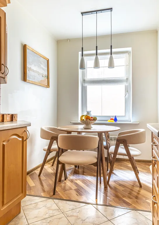 Стильная квартира с тремя спальнями и 2 санузлами у Спаса на Крови