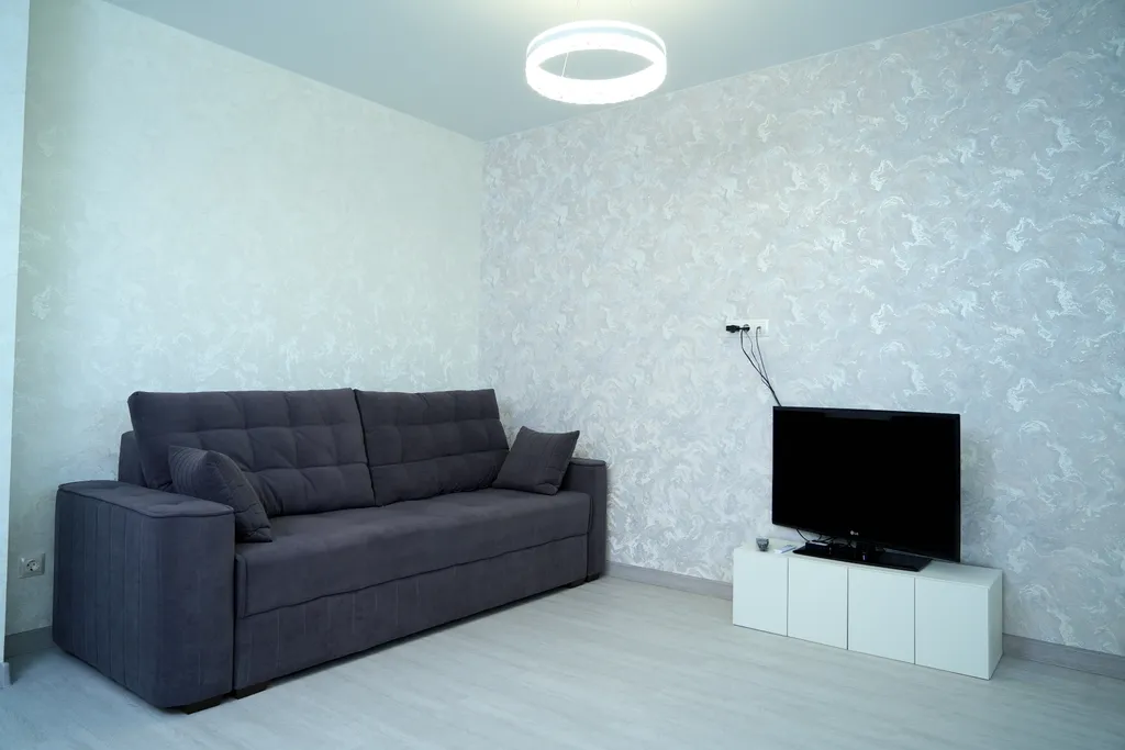 Комфортные апартаменты с видом на метромост и центр