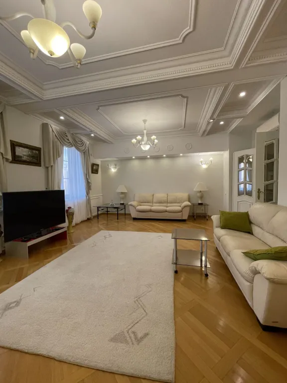Изысканные 5-комнатные апартаменты в центре города