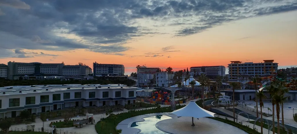 Квартира XL в Azura World Residence c лучшим видом