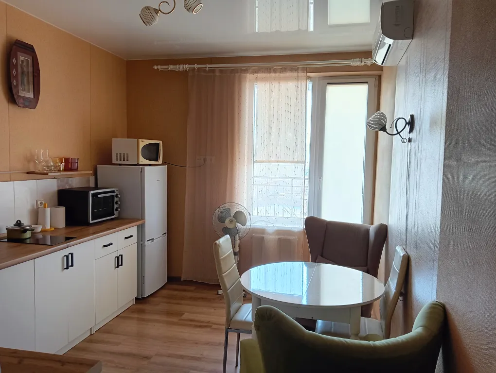 Квартира Квартира с просторной террасой в 10 минутах от моря — Геленджик