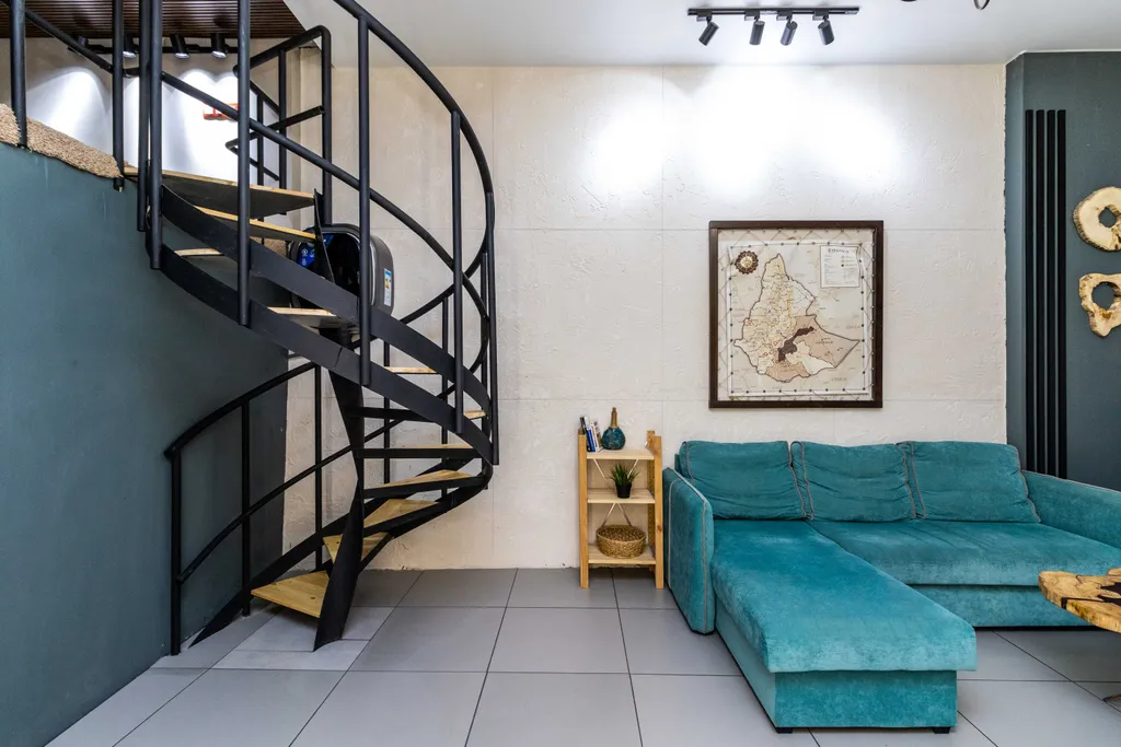 Двухуровневая лофт-студия