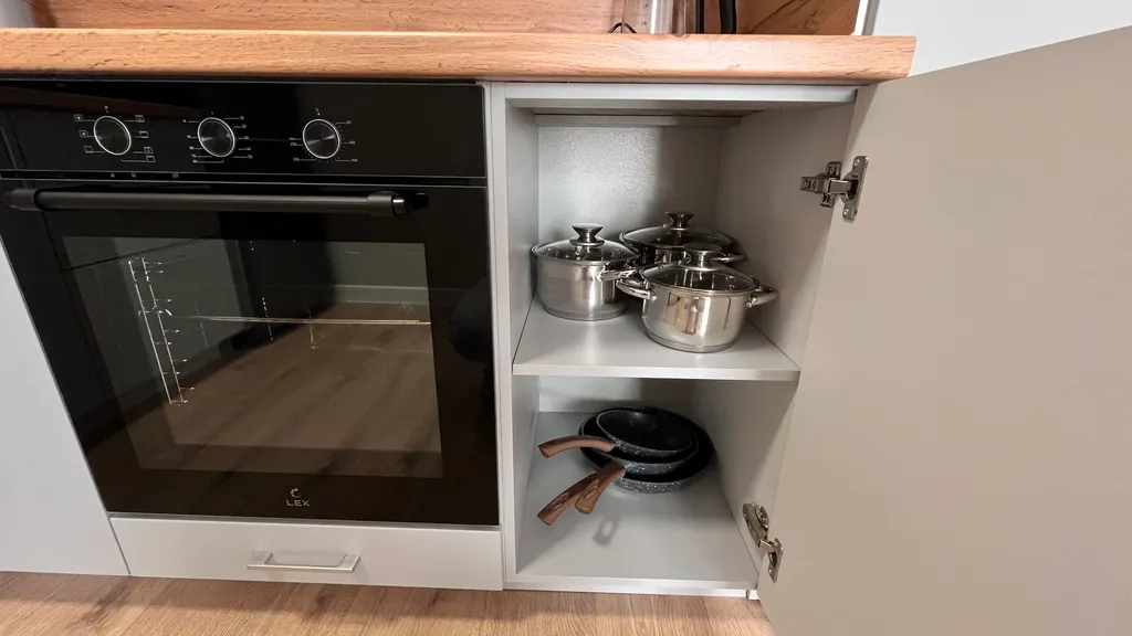 Квартира Уютная квартира с видом на можжевеловые горы — Варваровка