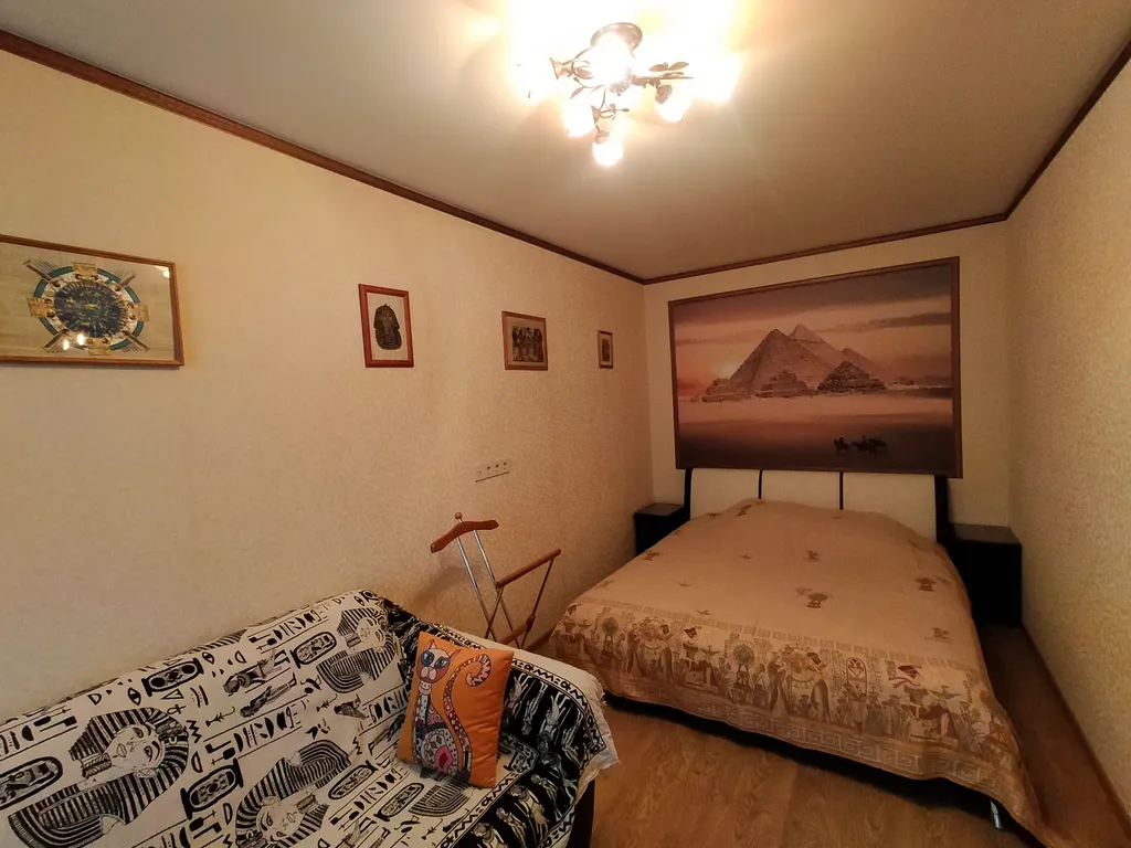 Квартира в районе с хорошей инфраструктурой — аренда посуточно в Саратов