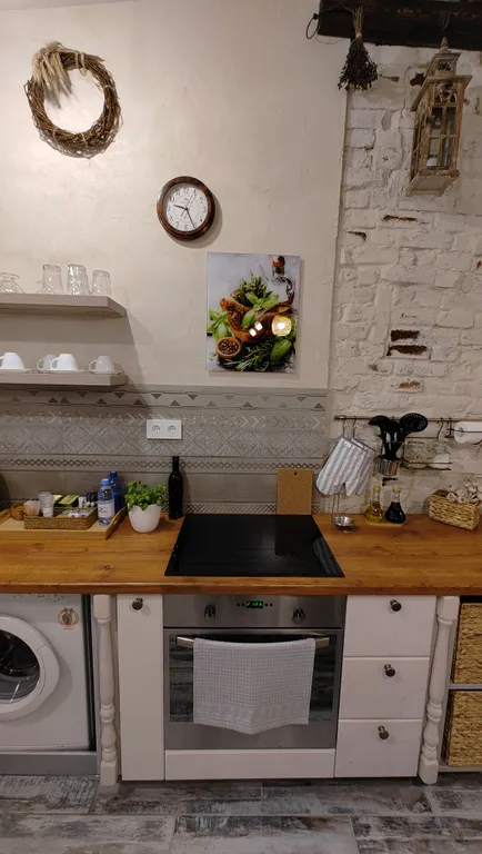 Просторная студия в зелёном тихом районе