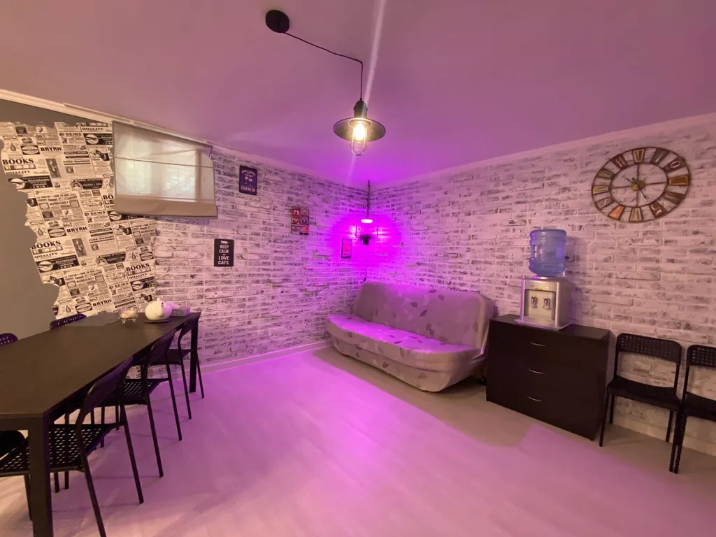 Вилла в сосновом бору с бассейном и видом на море и горы