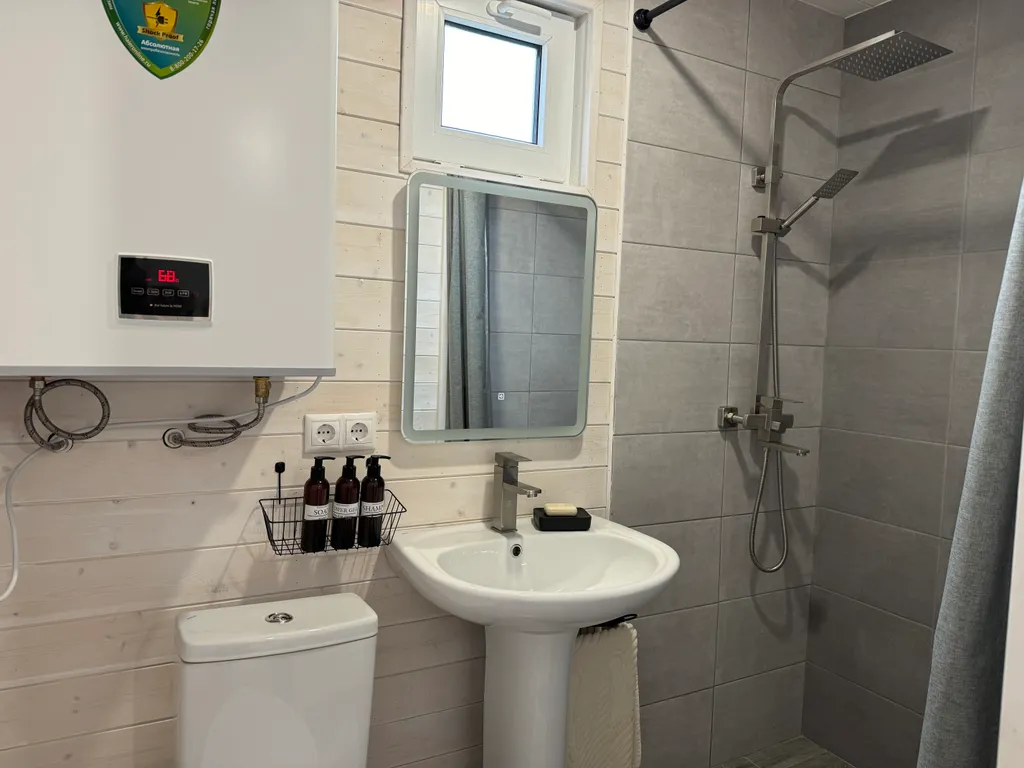 Дом с видом на луга и горы