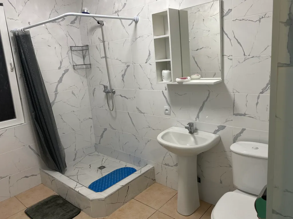 Квартира Комната — Гагра