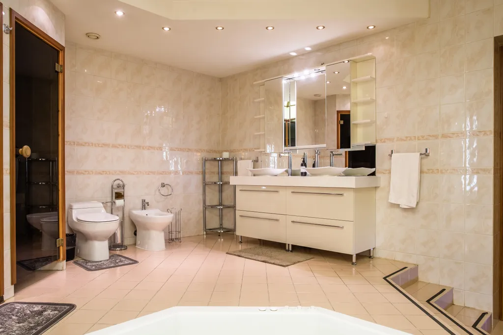 Двухуровневая квартира с видом на Неву по соседству с Эрмитажем