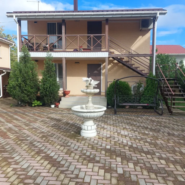 Уютная двухкомнатная квартира — аренда посуточно в Керчь