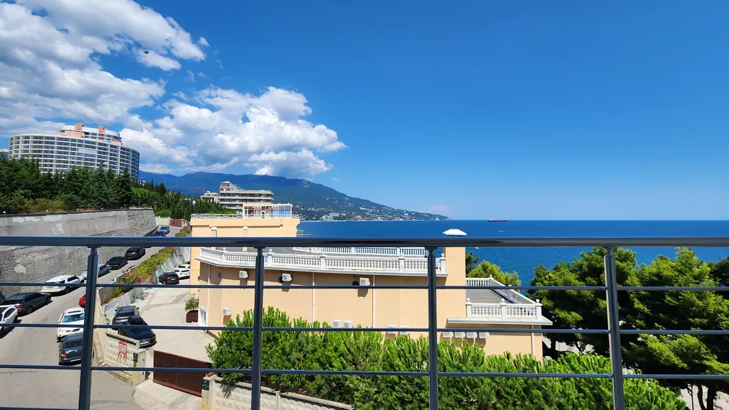 Видовая однокомнатная квартира в ЖК "Сан-Марино"