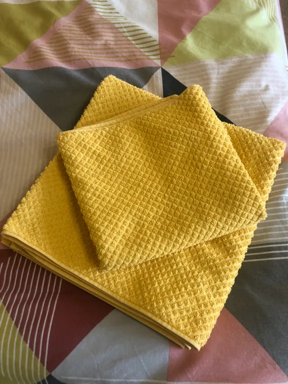 Сдается уютная однокомнатная квартира на последнем (11-м) этаже