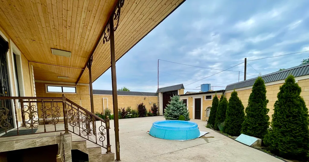 Уютная дача в 2-минутах езды от моря