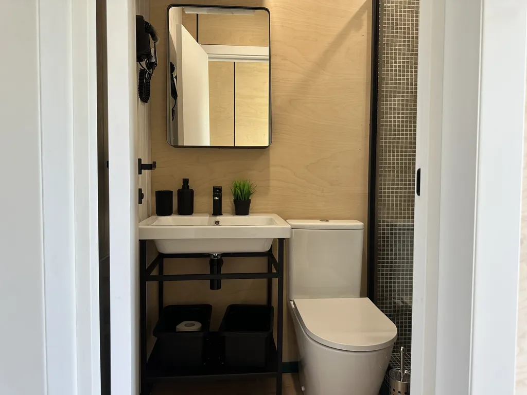 Коттедж Дом на берегу реки у пирса — Сясьстрой