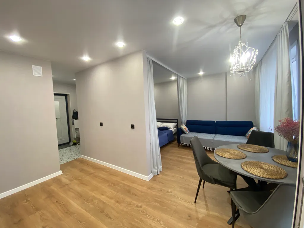 Гостеприимная квартира-студия в центре города в 5 минутах до набережной