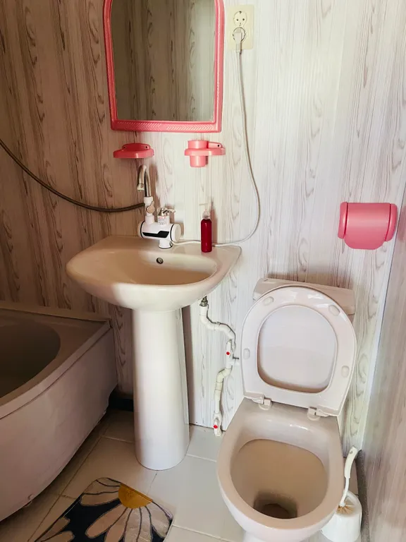 Маленькая уютная комната для двоих